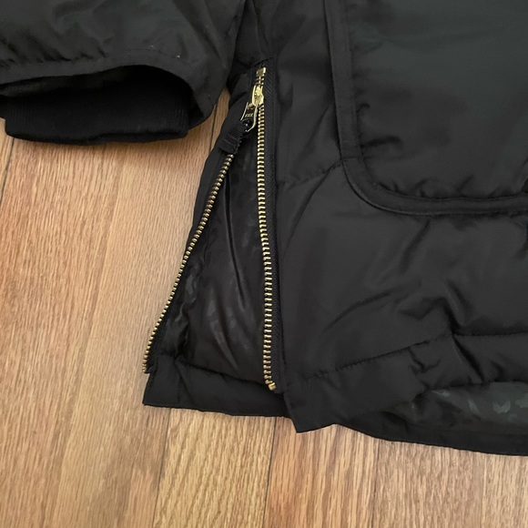 J Crew Black Puffer Coat EUC fleece hood - Picture 6 of 6
